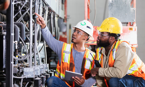 Best Electrical Outlet Repair  in Marshalltown, IA